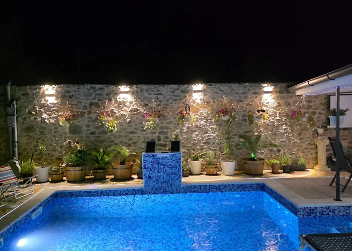 App 3 Adan Apartment